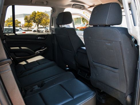Used 2018 Chevrolet Tahoe 4WD w/ Max Trailering Package image 23
