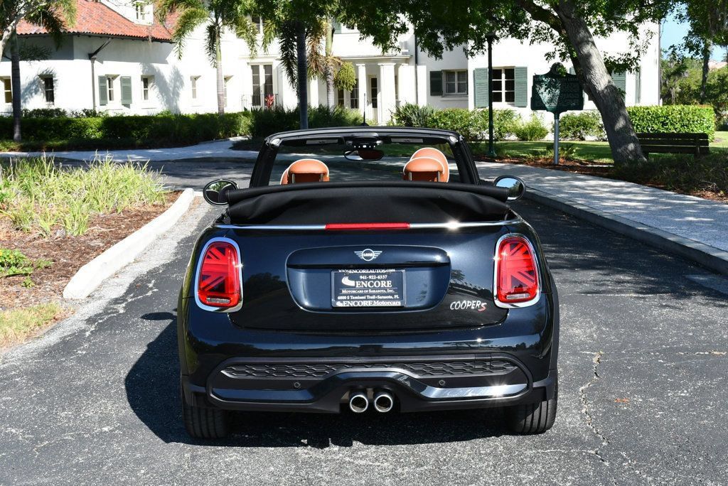 Used 2024 MINI Cooper S w/ Signature Upholstery Package FWD image 5