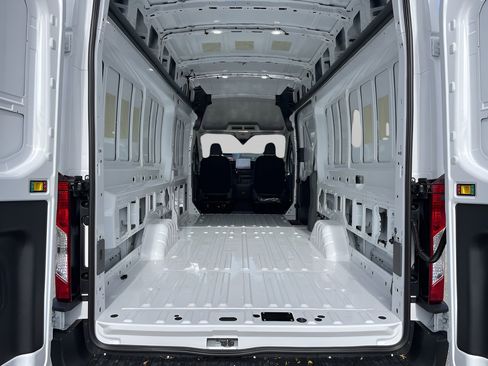 New 2026 Ford Transit 350 148 High Roof Extended RWD image 10