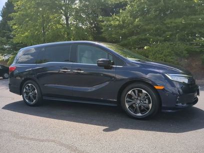 Used 2023 Honda Odyssey Elite