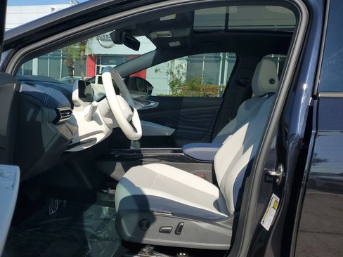 Used 2023 Volkswagen ID.4 Pro S image 19