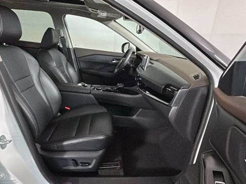 Used 2023 Nissan Rogue SL AWD/4WD image 30