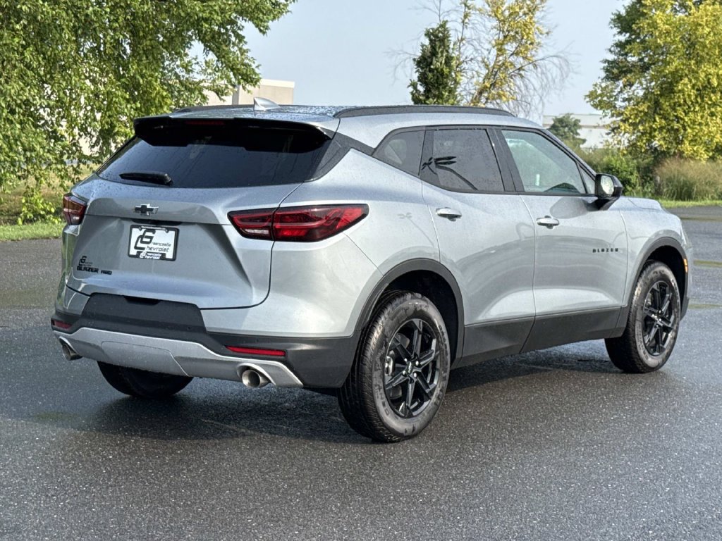New 2026 Chevrolet Blazer LT w/ Convenience Package AWD/4WD image 12