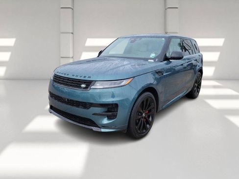 Used 2025 Land Rover Range Rover Sport Dynamic SE image 1