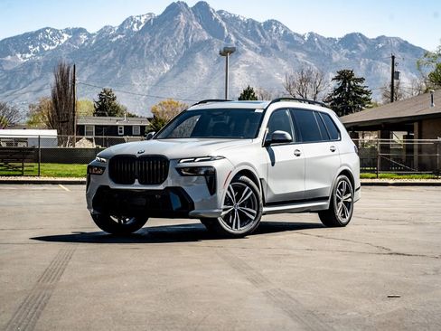 New 2026 BMW X7 xDrive40i w/ M Sport Package image 1