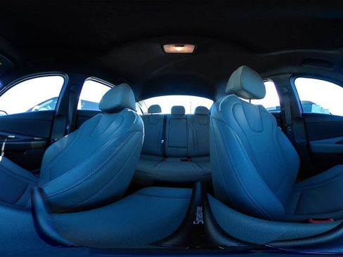 Used 2025 Hyundai Elantra Limited image 44