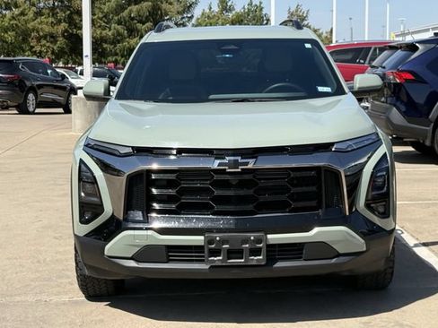 Used 2025 Chevrolet Equinox ACTIV w/ Safety and Technology Package FWD image 8