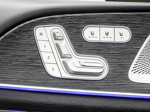 Used 2025 Mercedes-Benz GLE 450 GLE 450 w/ Driver Assistance Package image 34