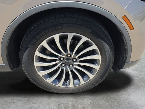 Used 2020 Lincoln Aviator Reserve w/ Elements Package Plus RWD image 25