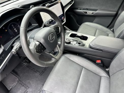 Used 2023 Lexus RZ 450e Premium w/ Technology Package AWD/4WD image 10