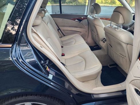 Used 2006 Mercedes-Benz E 350 Wagon image 16
