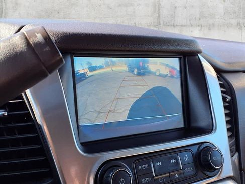 Used 2019 Chevrolet Suburban Premier image 21