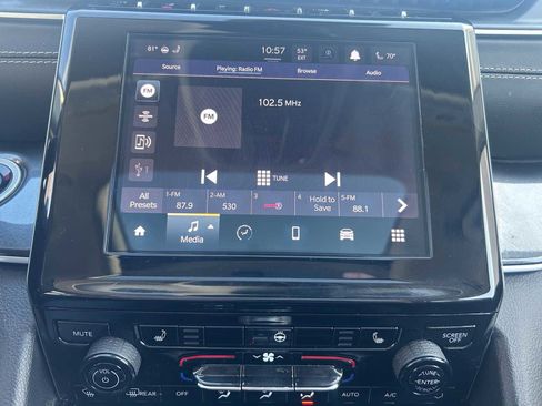 Used 2023 Jeep Grand Cherokee L Laredo w/ Luxury Tech Group I image 15