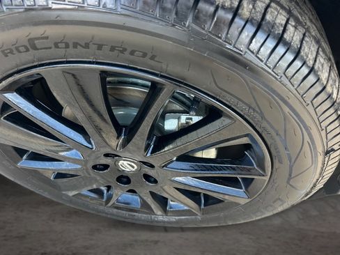 Used 2022 Nissan Murano SV w/ SV Midnight Edition Package FWD image 17
