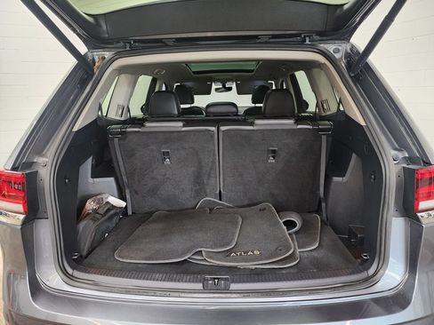 Used 2021 Volkswagen Atlas SE w/ Panoramic Sunroof Package AWD/4WD image 30