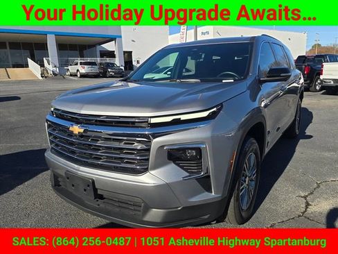 Certified 2024 Chevrolet Traverse LT image 9