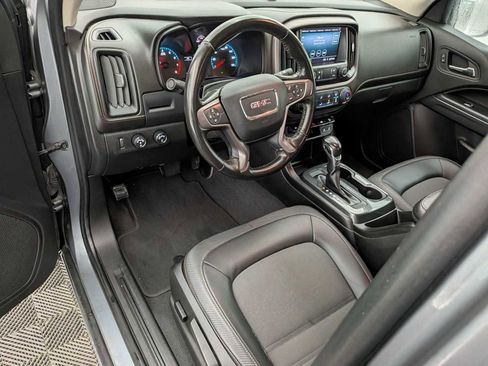 Used 2022 GMC Canyon AT4 image 2
