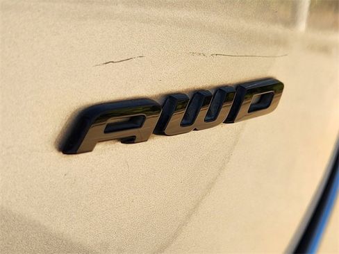 Used 2022 Ford Edge SE w/ Black Appearance Package image 7