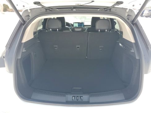 New 2026 Lincoln Corsair Premiere image 29