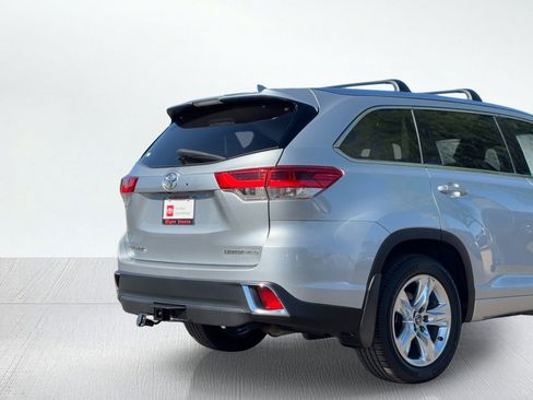 Certified 2018 Toyota Highlander Limited image 11