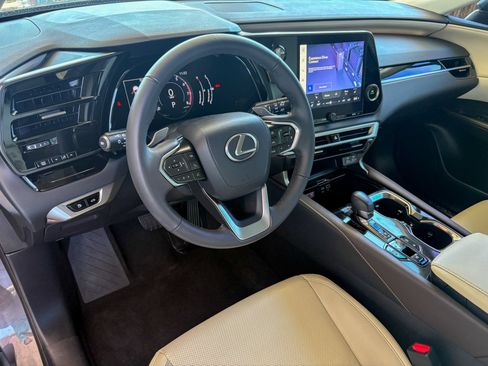 Used 2024 Lexus RX 350 AWD w/ Technology Package image 7