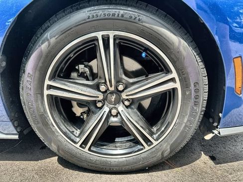 Used 2024 Ford Mustang Coupe RWD image 28