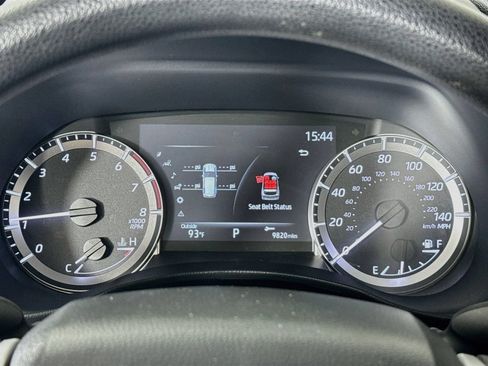 Used 2023 Toyota Highlander L FWD image 14