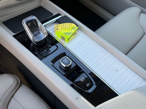 New 2026 Volvo XC60 T8 Ultra w/ Protection Package Premier image 14