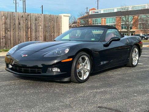 Used 2008 Chevrolet Corvette Convertible w/ Preferred Equipment Group image 2