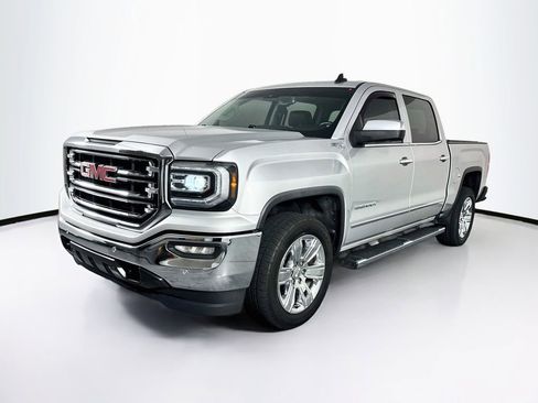 Used 2018 GMC Sierra 1500 SLT AWD/4WD image 3
