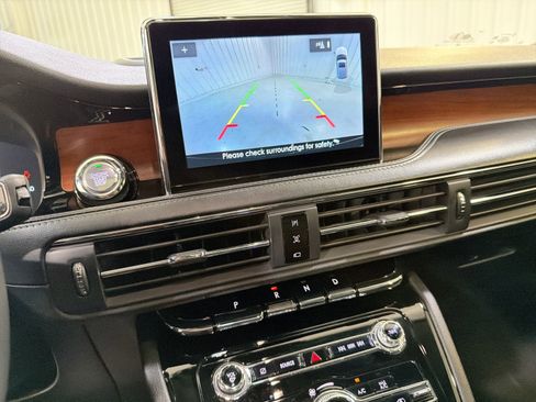 Used 2022 Lincoln Corsair Reserve w/ Sport Package image 18