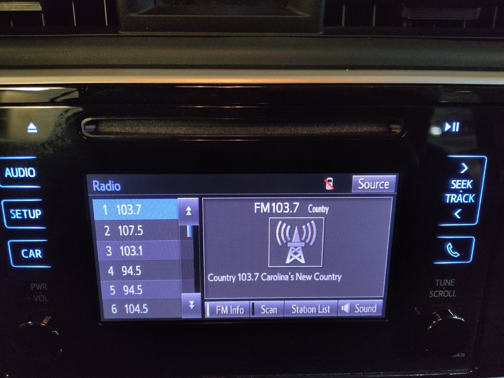Used 2019 Toyota Corolla LE FWD image 25