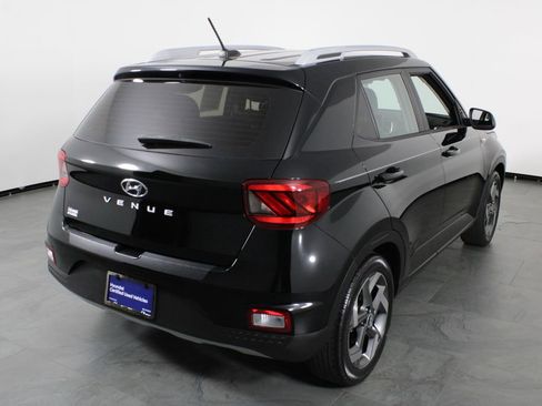 Certified 2023 Hyundai Venue SEL image 15