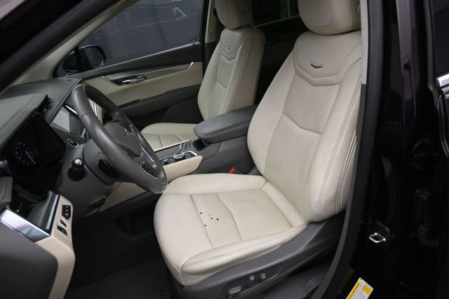 Used 2021 Cadillac XT5 Premium Luxury AWD/4WD image 13