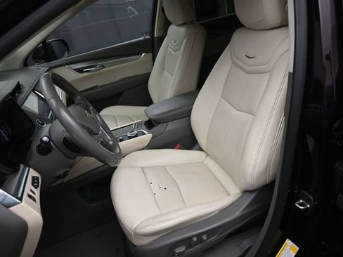 Used 2021 Cadillac XT5 Premium Luxury AWD/4WD image 13