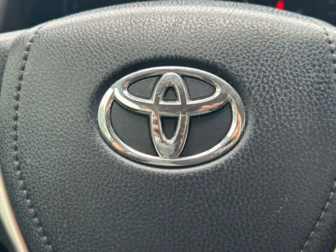 Used 2018 Toyota RAV4 XLE w/ Plus Extra Value Package image 36