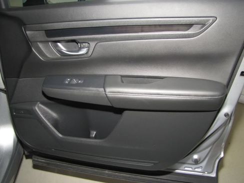 Used 2025 Honda CR-V EX image 21