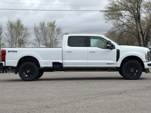 New 2026 Ford F350 Lariat w/ Black Appearance Package image 15