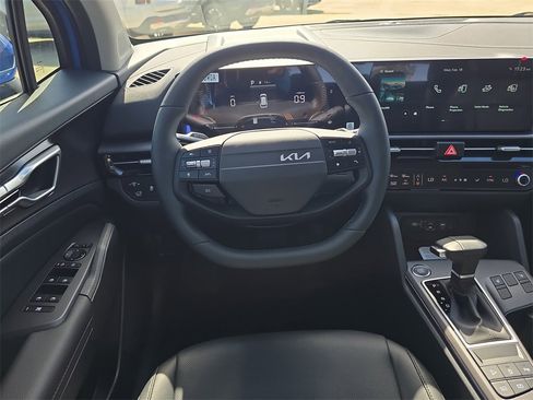 New 2026 Kia Sportage EX image 14