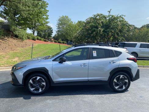 Used 2025 Subaru Crosstrek 2.5i Limited w/ Crosstrek Mirror Package AWD/4WD image 7