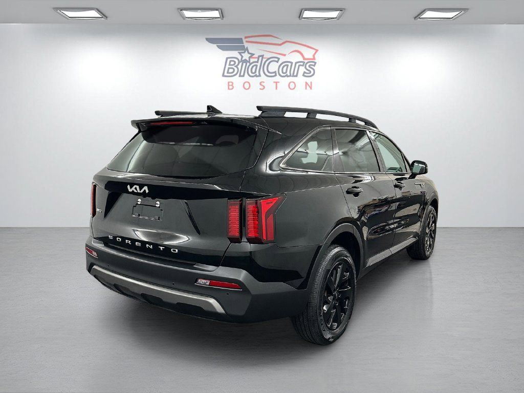 Used 2022 Kia Sorento S w/ Panoramic Sunroof Package AWD/4WD image 4