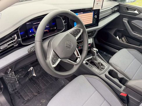 New 2026 Volkswagen Jetta SE image 11