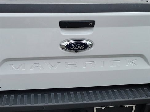 Used 2024 Ford Maverick Lariat image 19