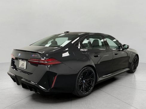 New 2026 BMW M5 w/ Carbon Package image 3