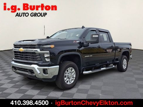 Used 2025 Chevrolet Silverado 2500 LT image 3