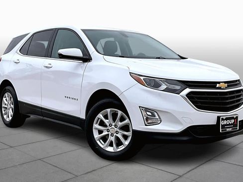 Used 2018 Chevrolet Equinox LT image 2