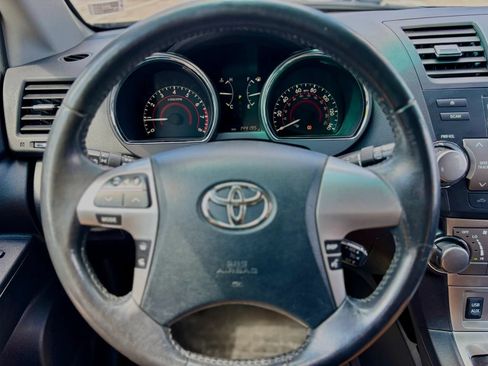 Used 2012 Toyota Highlander SE w/ Tow Pkg AWD/4WD image 22
