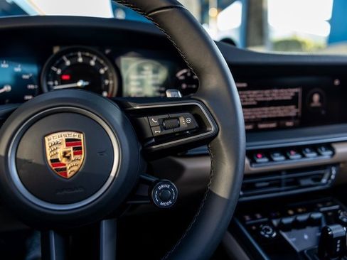 Certified 2024 Porsche 911 Targa 4S image 32