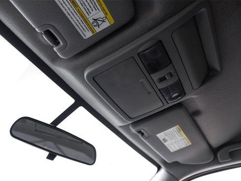 Used 2019 Nissan Frontier S image 25