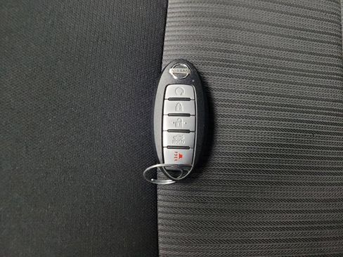 Used 2021 Nissan Sentra SV image 32